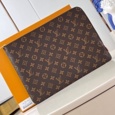 LV Clutch Bags